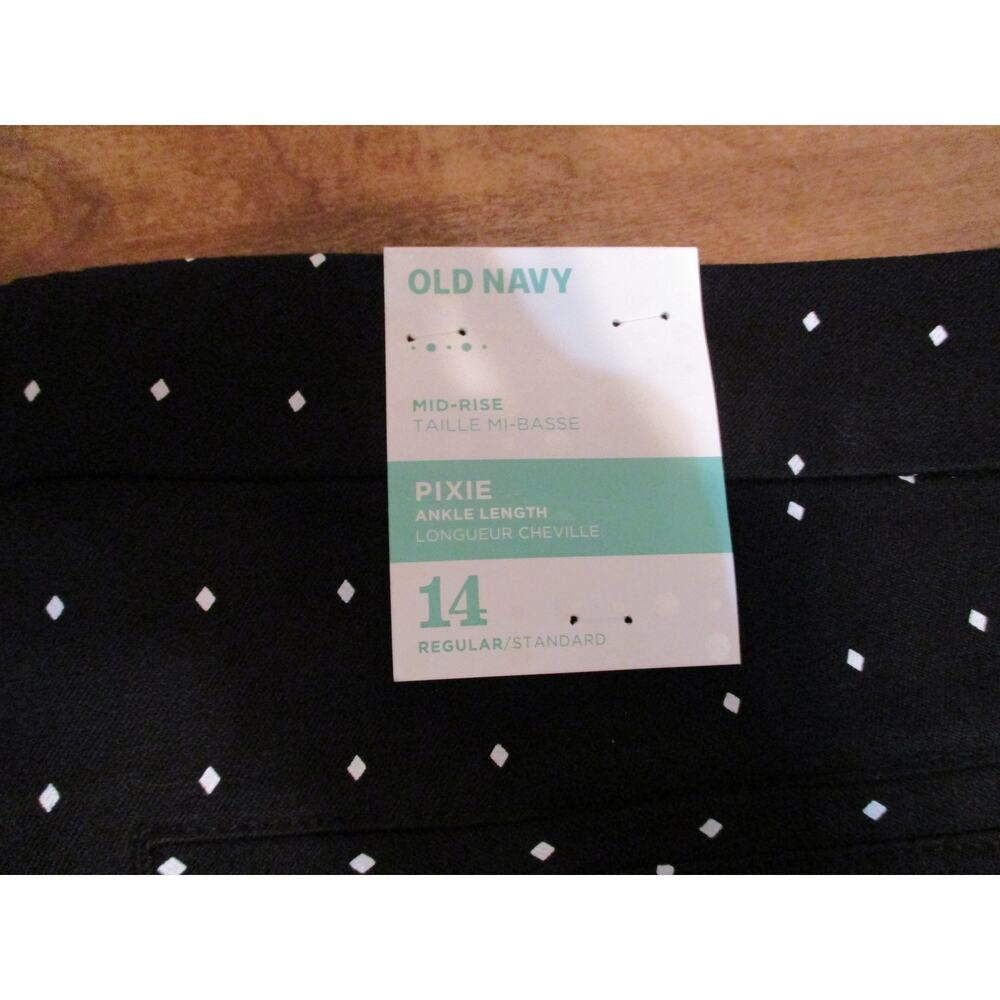 OLD NAVY PIXIE BLACK WHITE MID RISE ANKLE LENGTH PANTS 14